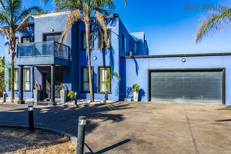 23 Sovereign Way, Hillside VIC 3037