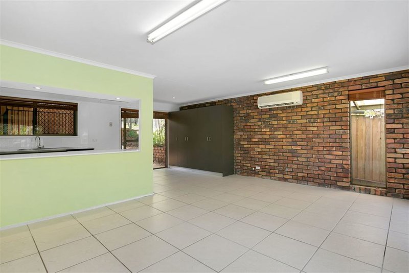 Photo - 23 Spinnaker Street, Jamboree Heights QLD 4074 - Image 5