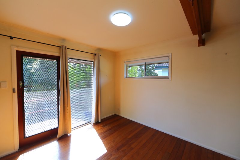 Photo - 23 Springfield Street, Macgregor QLD 4109 - Image 3