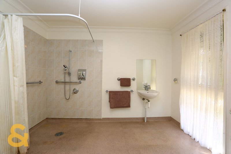 Photo - 23 Spurr Street, Craigieburn VIC 3064 - Image 9