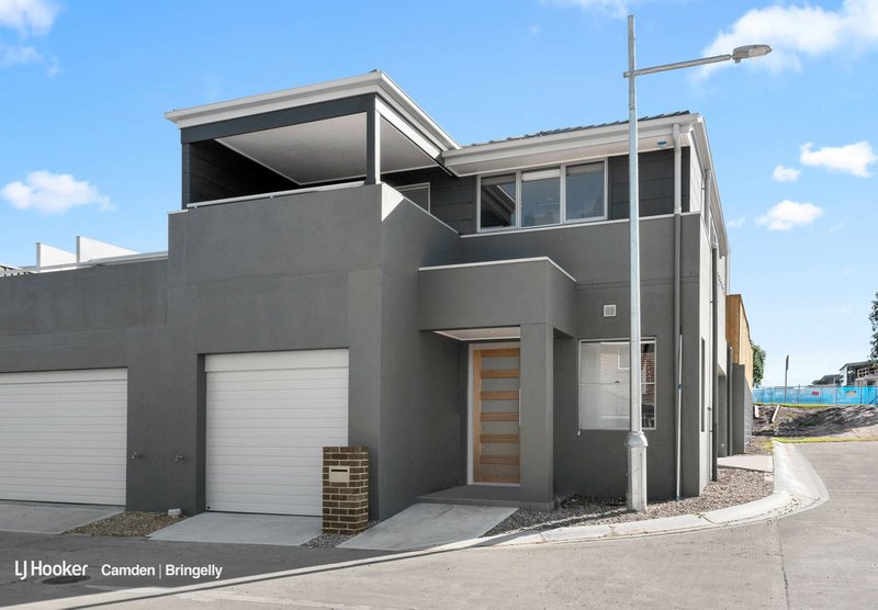 Photo - 23 Stahl Lane, Oran Park NSW 2570 - Image 1