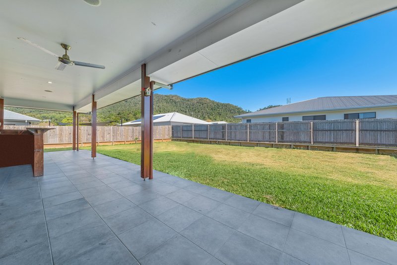 Photo - 23 Stanley Drive, Cannonvale QLD 4802 - Image 10