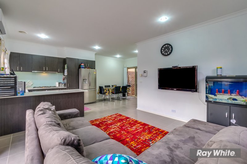 Photo - 2/3 Starflower Way, Truganina VIC 3029 - Image 15