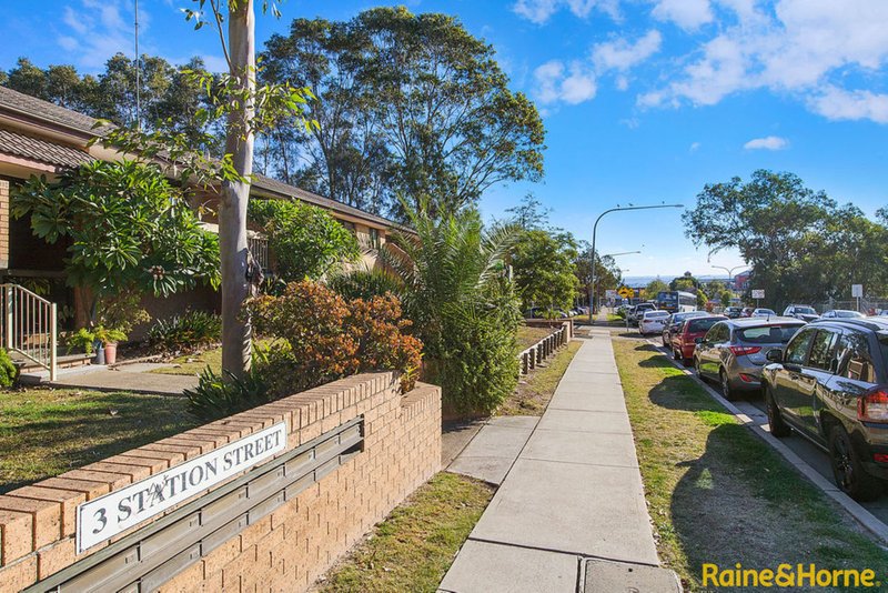 Photo - 2/3 Station Street, St Marys NSW 2760 - Image 2