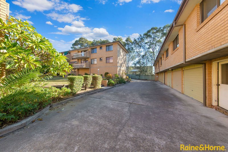 Photo - 2/3 Station Street, St Marys NSW 2760 - Image 3