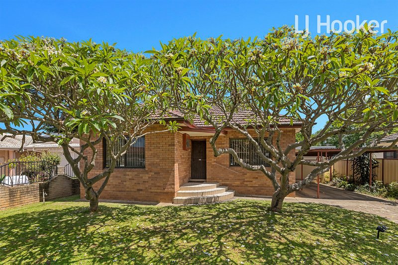 Photo - 23 Stuart St , Canley Vale NSW 2166 - Image 2