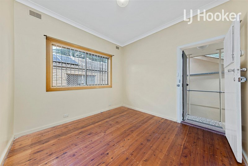 Photo - 23 Stuart St , Canley Vale NSW 2166 - Image 6