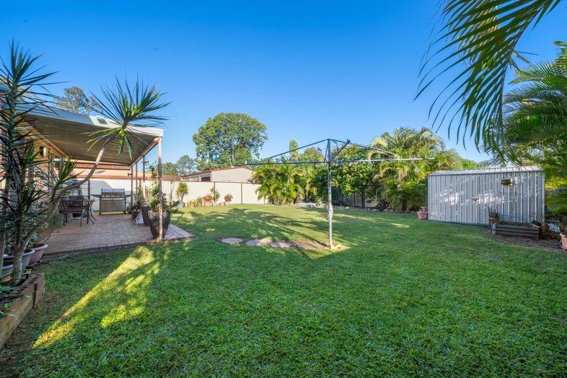 Photo - 23 Sunderland Drive, Bray Park QLD 4500 - Image 8