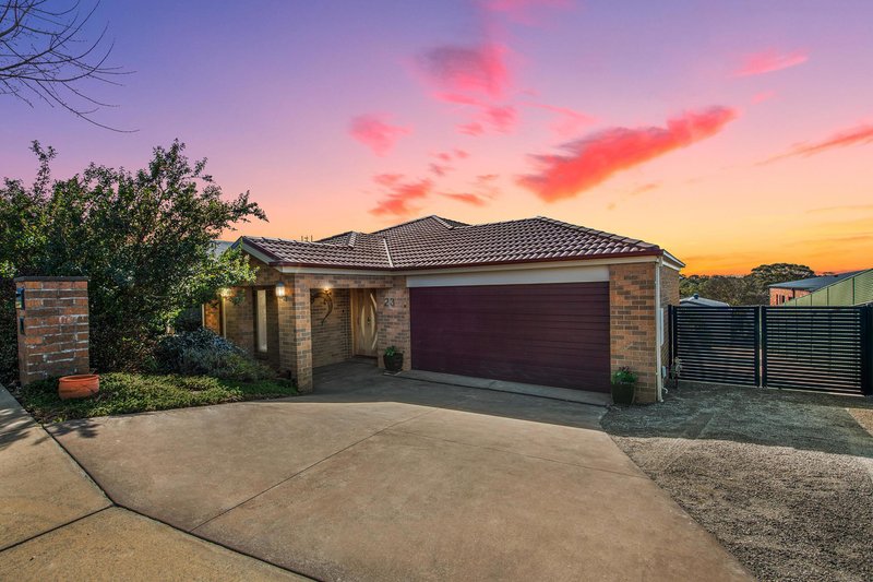 Photo - 23 Sundew Drive, Kangaroo Flat VIC 3555 - Image 2