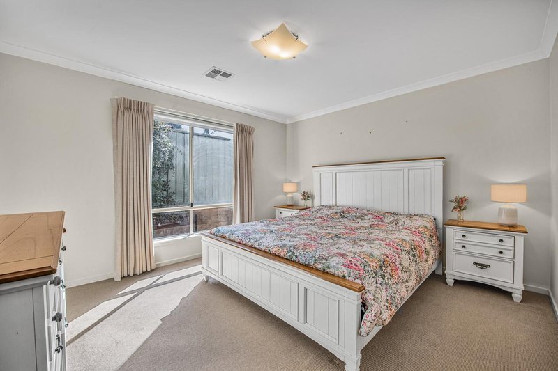 Photo - 23 Sundew Drive, Kangaroo Flat VIC 3555 - Image 6