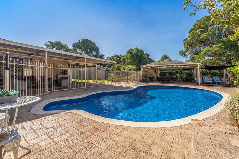 23 Sunningdale Circle, Cooloongup WA 6168