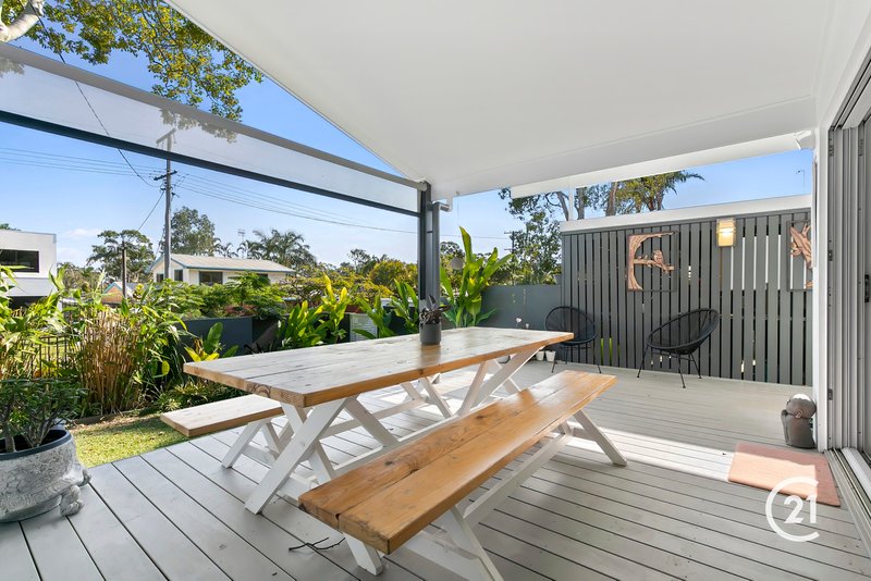 Photo - 23 Sunset Drive, Noosa Heads QLD 4567 - Image 9