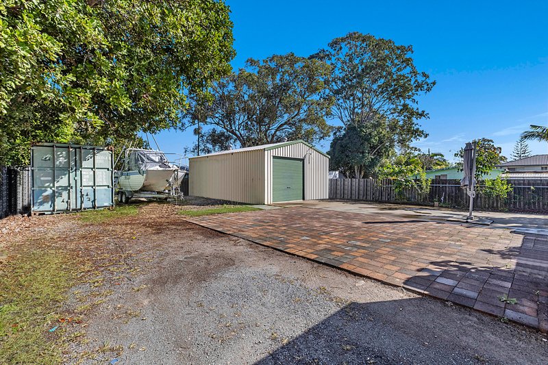 Photo - 23 Sunshine Avenue, Tweed Heads South NSW 2486 - Image 11