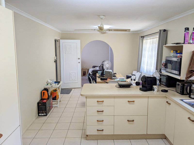 Photo - 23 Susan Ave , Kippa-Ring QLD 4021 - Image 10