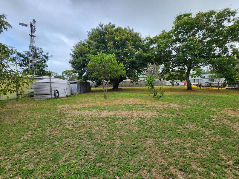 Photo - 23 Suttor Street, Nebo QLD 4742 - Image 13