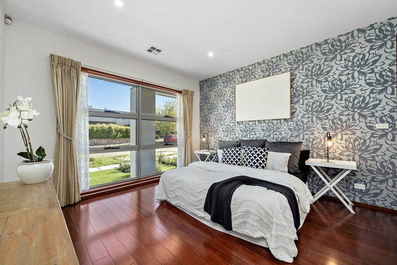 Photo - 23 Swagman Street, Lawson ACT 2617 - Image 7