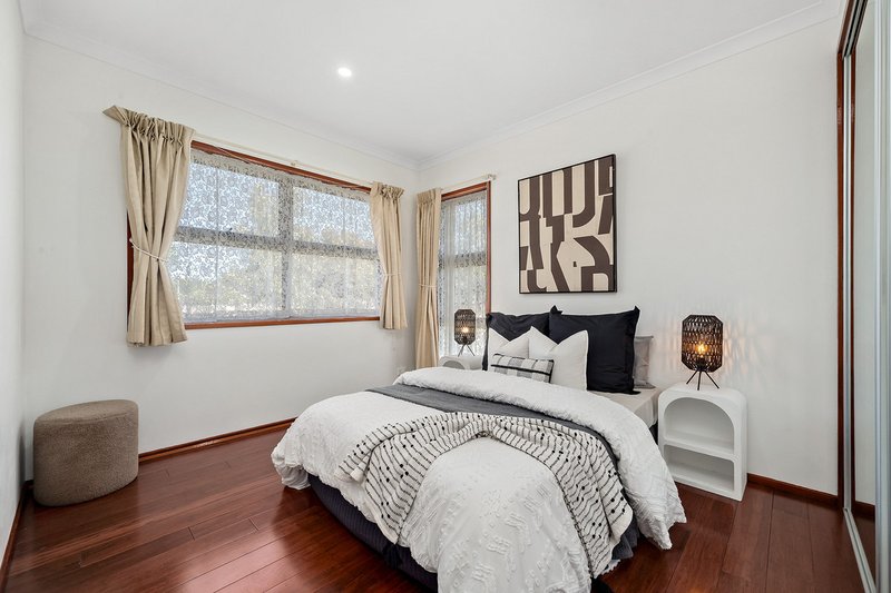 Photo - 23 Swagman Street, Lawson ACT 2617 - Image 11