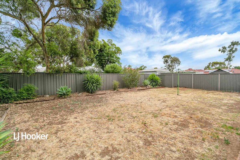 Photo - 23 Swallow Crescent, Parafield Gardens SA 5107 - Image 14