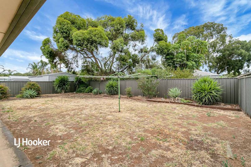 Photo - 23 Swallow Crescent, Parafield Gardens SA 5107 - Image 15