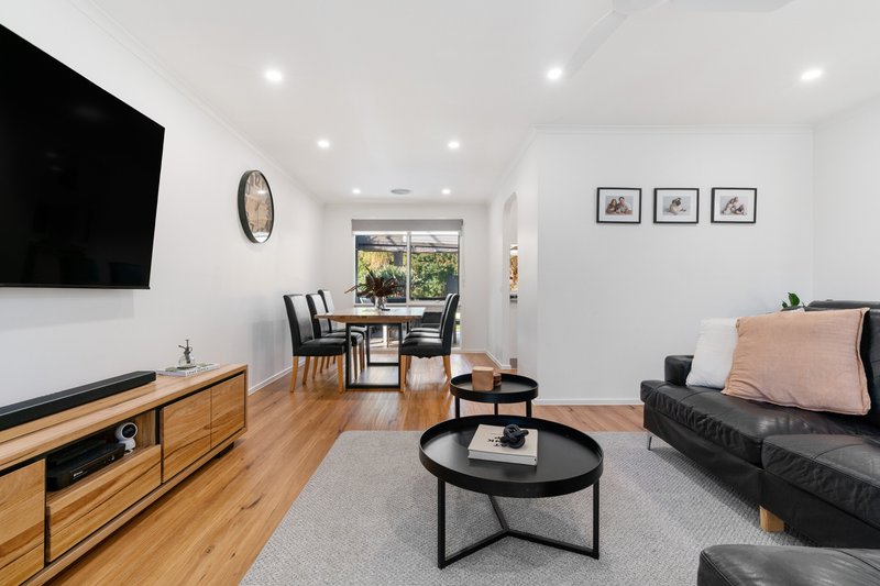 Photo - 23 Taketa Crescent, Frankston VIC 3199 - Image 7