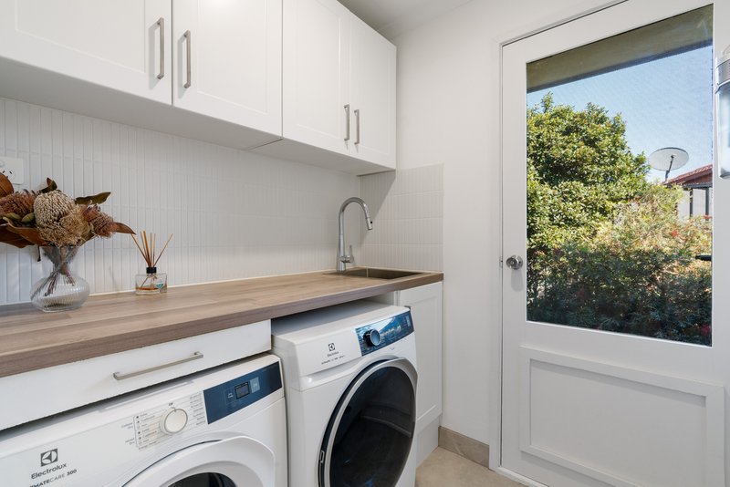 Photo - 23 Taketa Crescent, Frankston VIC 3199 - Image 15