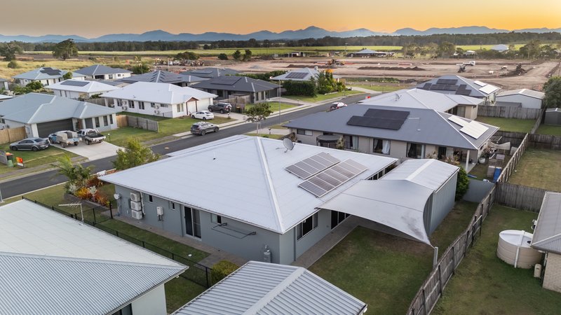 Photo - 23 Tamarind Crescent, Proserpine QLD 4800 - Image 2