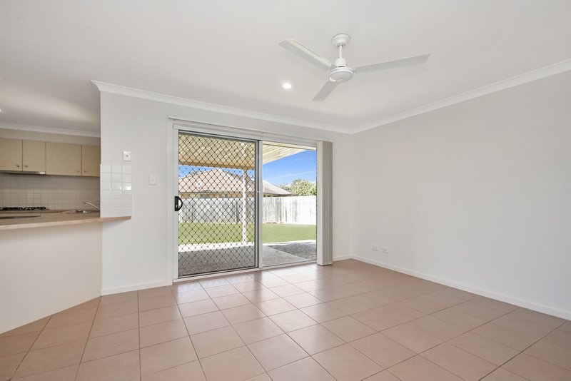 Photo - 23 Tara Grove, Bellmere QLD 4510 - Image 5