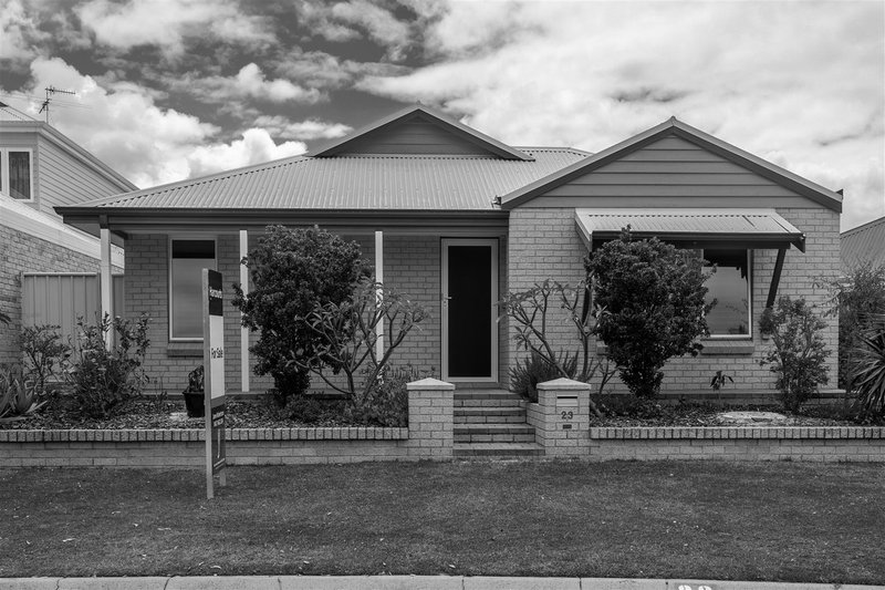 23 Tasman Loop, Dudley Park WA 6210