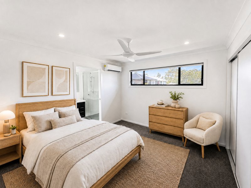 Photo - 23 Tejo Street, Holmview QLD 4207 - Image 4