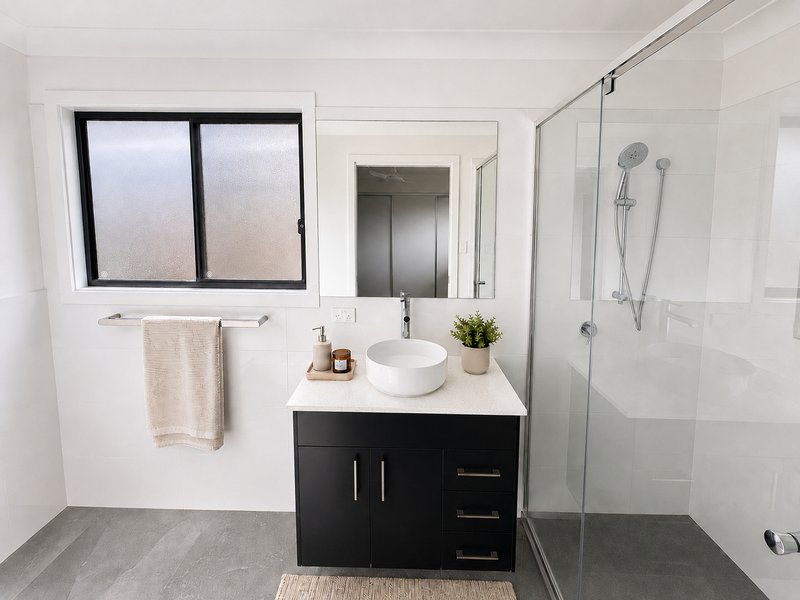 Photo - 23 Tejo Street, Holmview QLD 4207 - Image 6