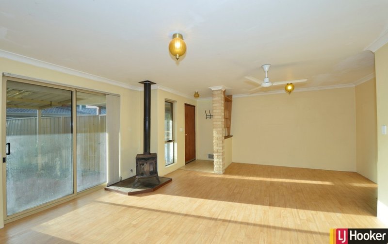 Photo - 2/3 Telita Court, Coodanup WA 6210 - Image 4