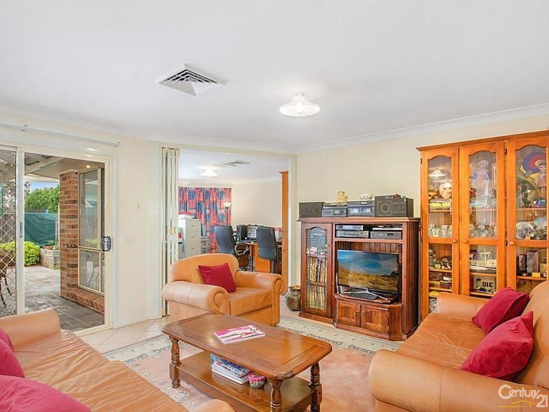 Photo - 23 Tellicherry Circuit, Beaumont Hills NSW 2155 - Image 3