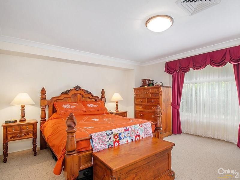 Photo - 23 Tellicherry Circuit, Beaumont Hills NSW 2155 - Image 5