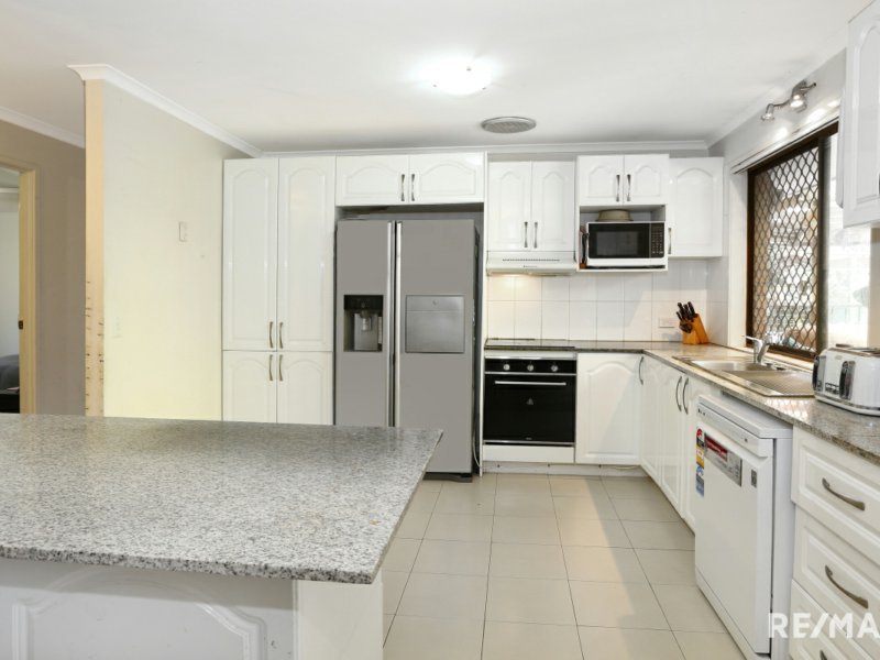 Photo - 23 Terrace Court, Merrimac QLD 4226 - Image 5