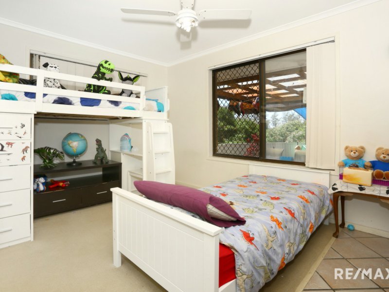 Photo - 23 Terrace Court, Merrimac QLD 4226 - Image 11