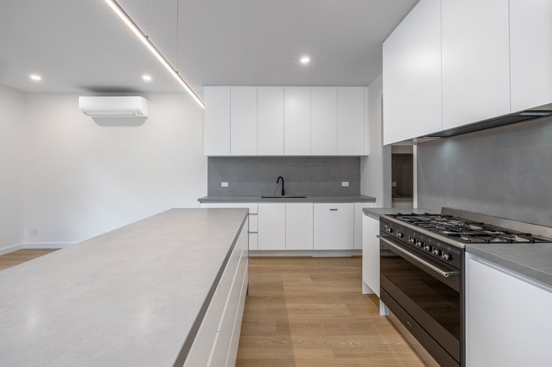 Photo - 23 Terrigal Avenue, Oakleigh South VIC 3167 - Image 4