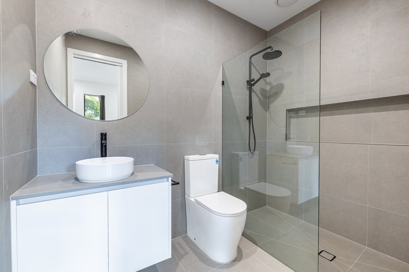 Photo - 23 Terrigal Avenue, Oakleigh South VIC 3167 - Image 6