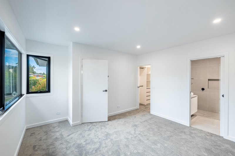 Photo - 23 Terrigal Avenue, Oakleigh South VIC 3167 - Image 9