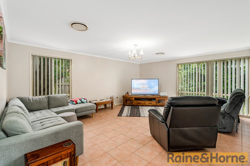 Photo - 23 The Parkway, Beaumont Hills NSW 2155 - Image 7