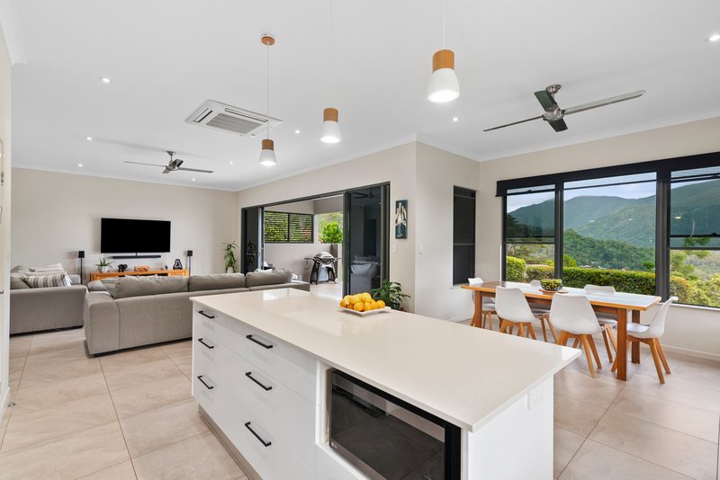 Photo - 23 The Peak Road, Brinsmead QLD 4870 - Image 8