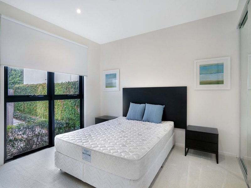 Photo - 23 Theatre Drive, Benowa QLD 4217 - Image 9