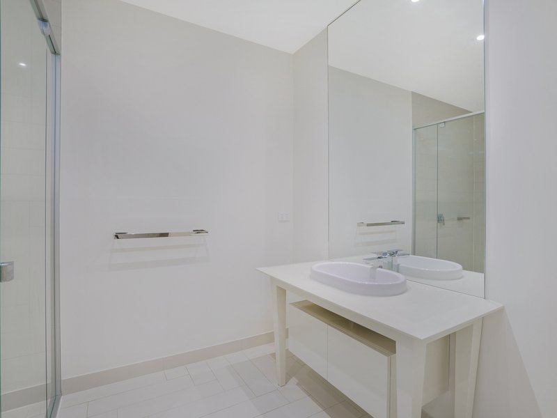 Photo - 23 Theatre Drive, Benowa QLD 4217 - Image 11