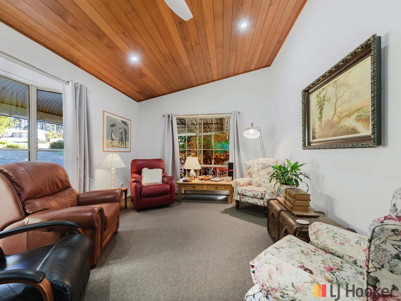 Photo - 23 Thomas Mitchell Crescent, Sunshine Bay NSW 2536 - Image 5