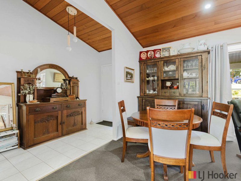 Photo - 23 Thomas Mitchell Crescent, Sunshine Bay NSW 2536 - Image 6