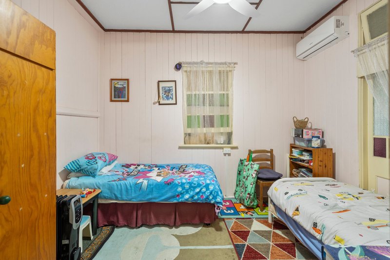 Photo - 23 Thomas Street, Sadliers Crossing QLD 4305 - Image 5