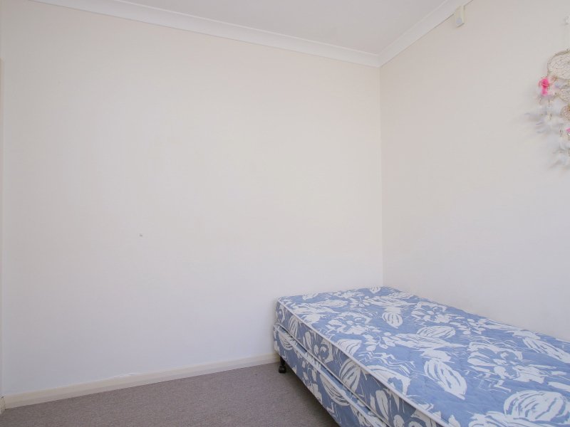 Photo - 2/3 Thorpe Street, Morley WA 6062 - Image 10