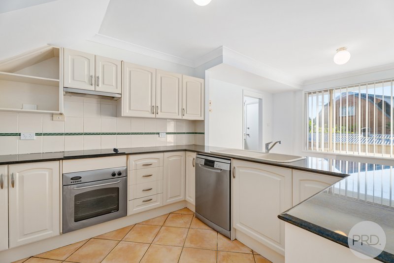 Photo - 2/3 Thurlow Avenue, Nelson Bay NSW 2315 - Image 5