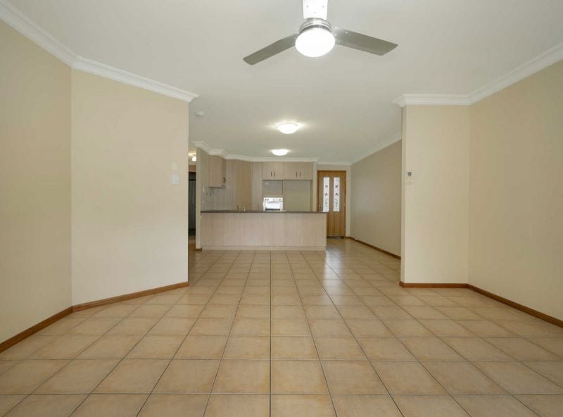 Photo - 2/3 Todd Court, Kearneys Spring QLD 4350 - Image 4