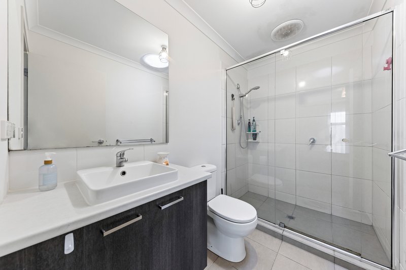 Photo - 23 Tremont Street, Pakenham VIC 3810 - Image 6