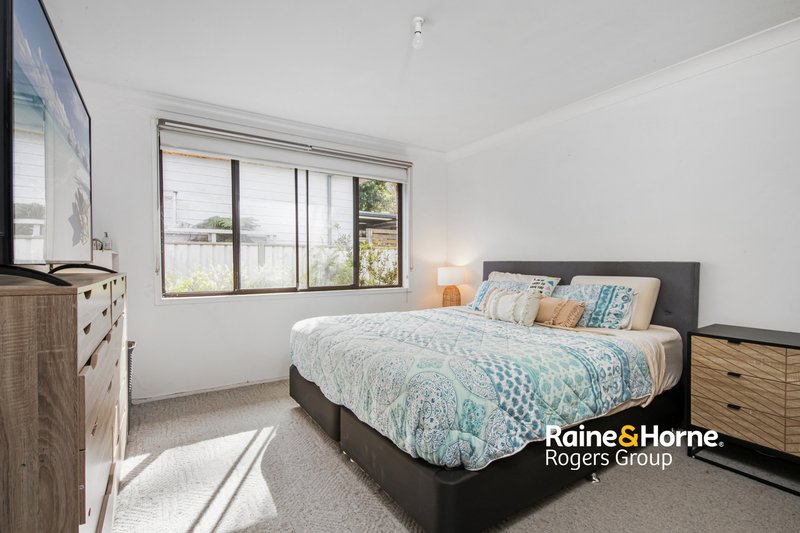 Photo - 23 Trevally Avenue, Chain Valley Bay NSW 2259 - Image 7